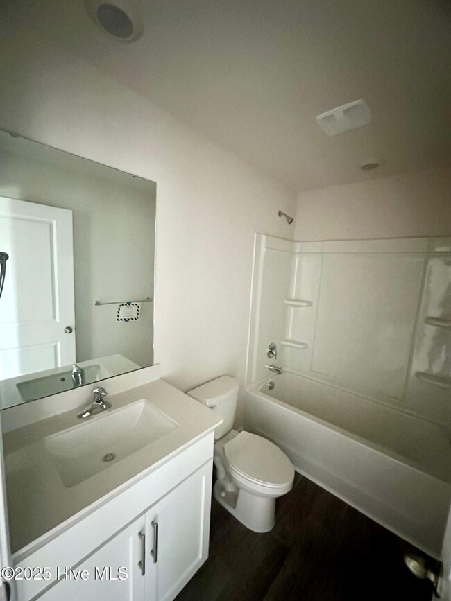 Building Photo - 4117 Laurel Rdg Dr