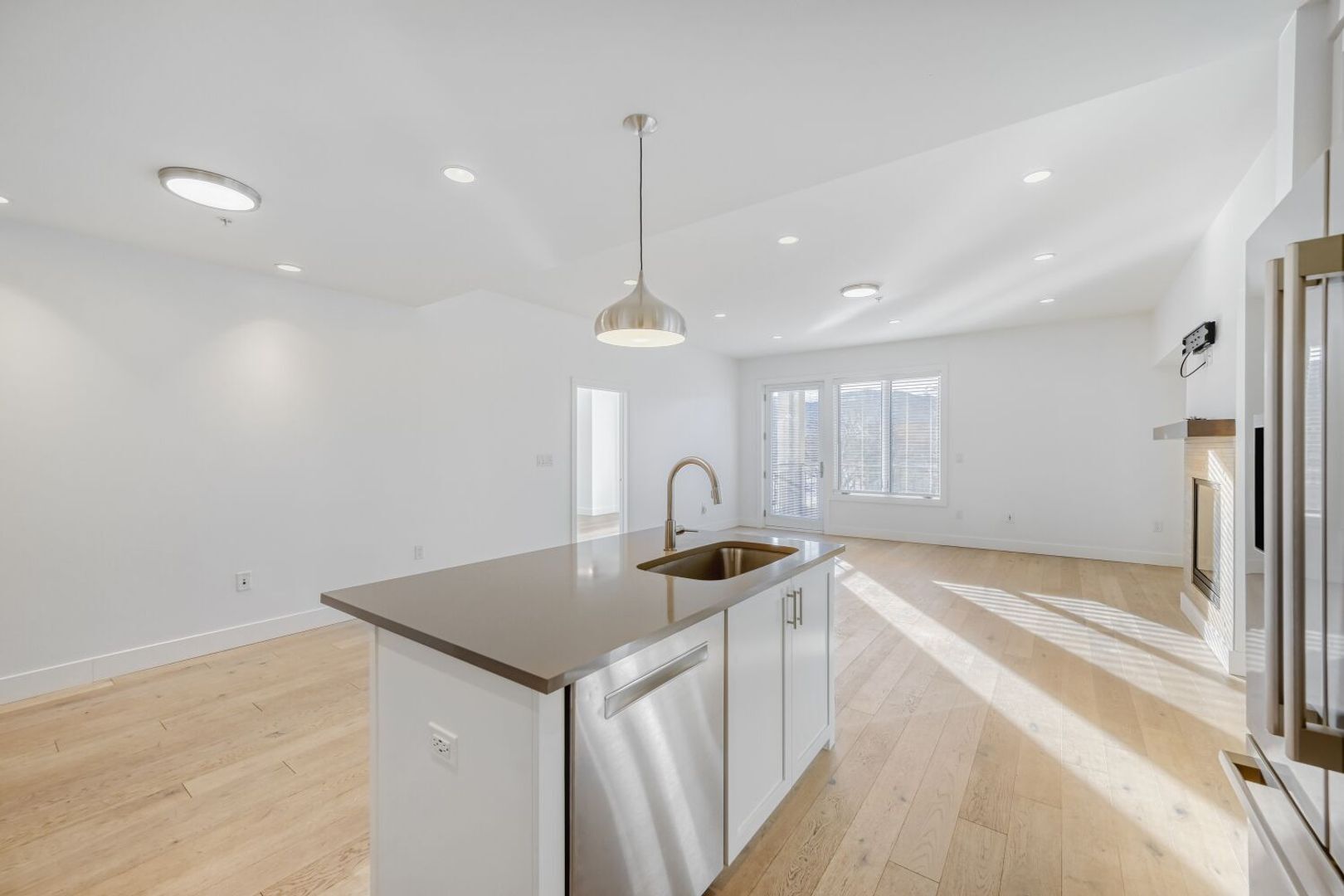 Building Photo - 3301 Arapahoe Ave