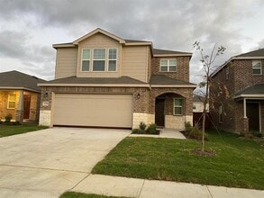 Building Photo - 1526 Vega Dr