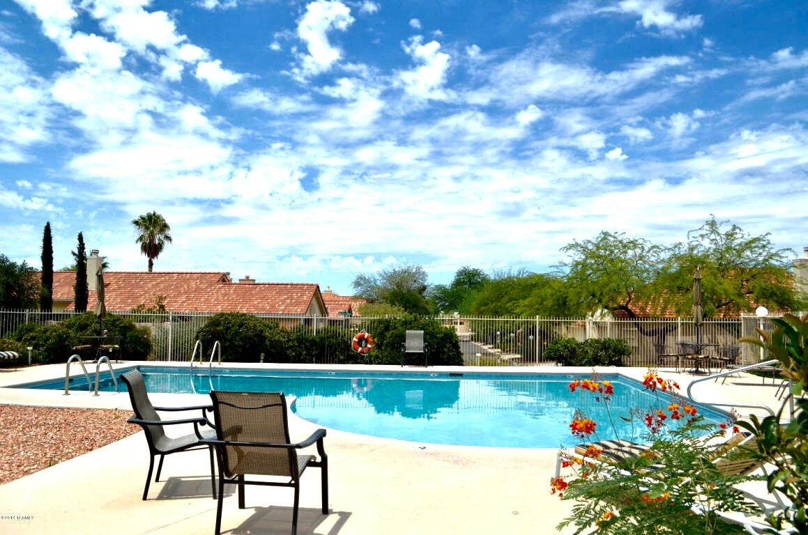 HOA pool - 200 E Belcourte Pl