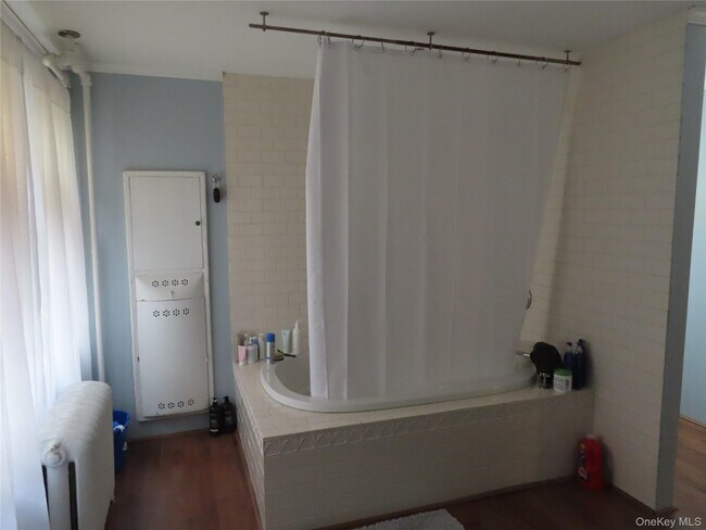 Building Photo - 67 Prospect St