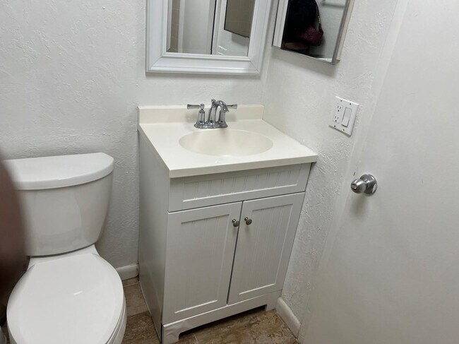 Building Photo - 3223 NW 102nd Terrace