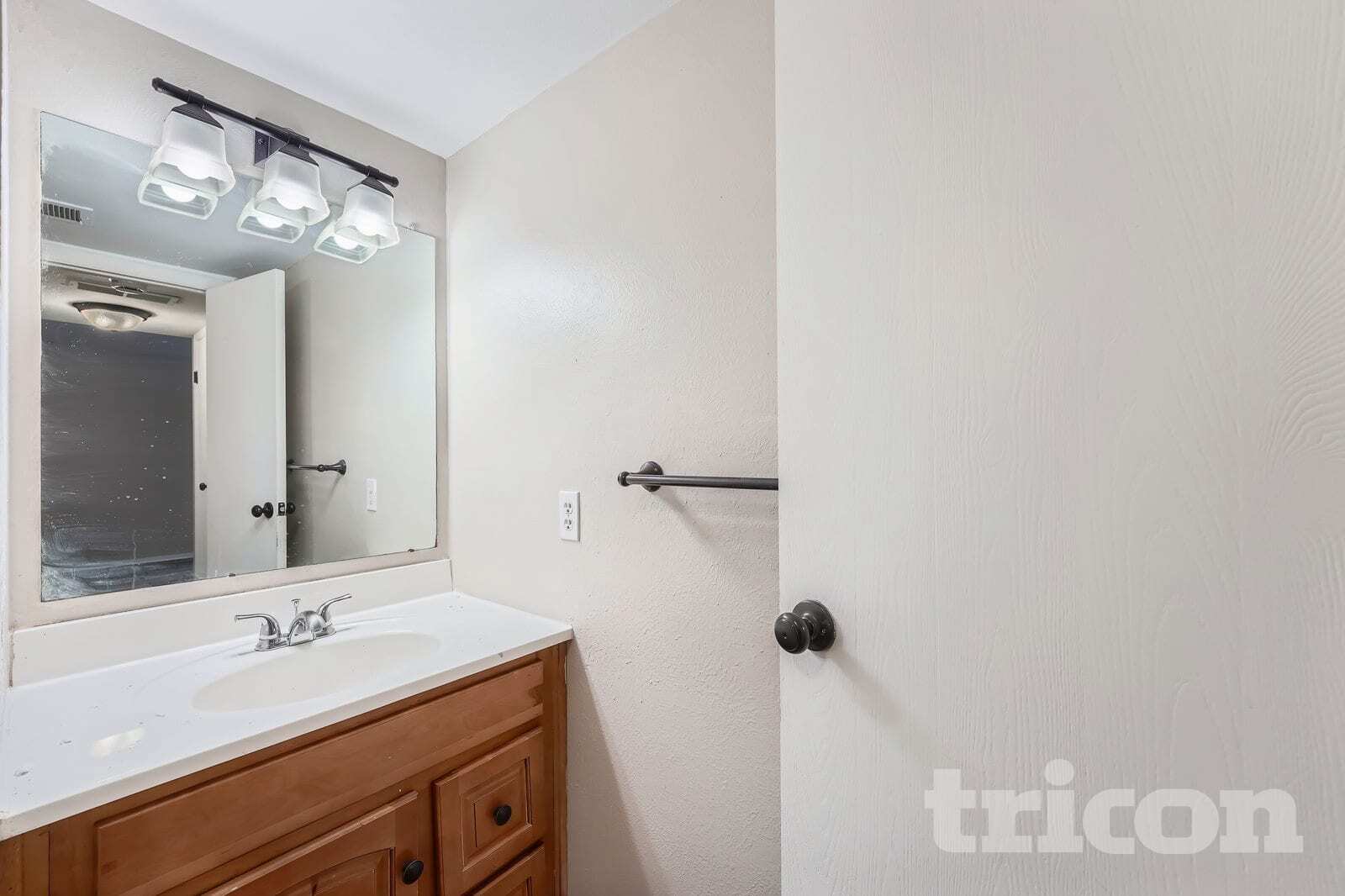 Building Photo - 3974 S Richfield St