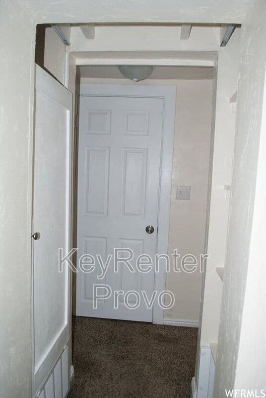 Building Photo - 790 W 500 S