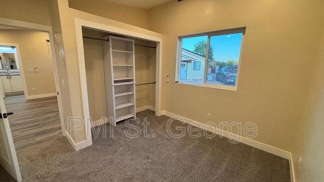 Building Photo - 360 N 300 W