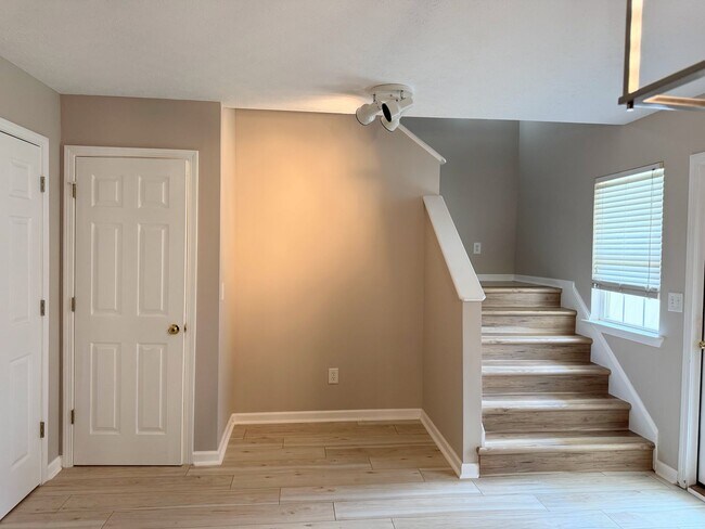 Building Photo - In Carrollton City Limits!!!