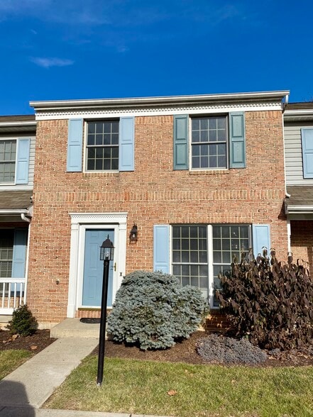 Primary Photo - 1514 Ravena St