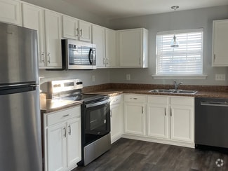 Building Photo - 2133 Welsh Dr