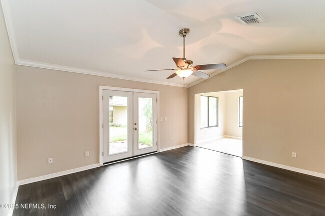 Building Photo - 3842 Olympic Ln