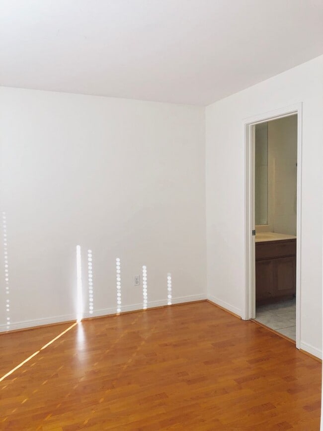 Building Photo - Beautiful 2 bedroom 2 bath Home!!!!