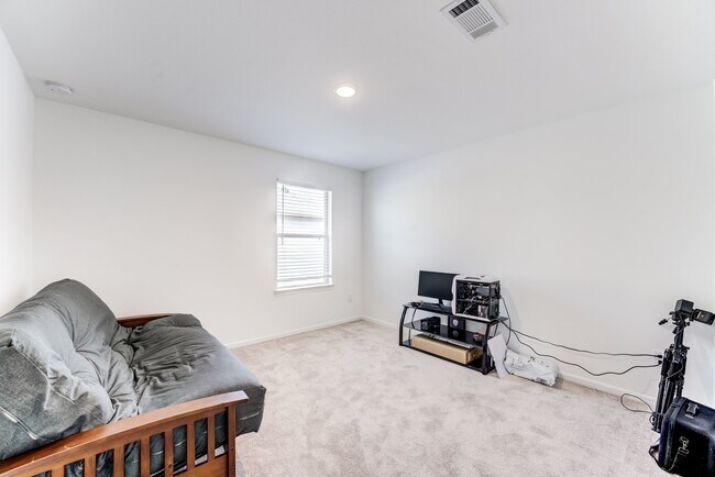 Building Photo - 338 Shady Cedar Hl Ln