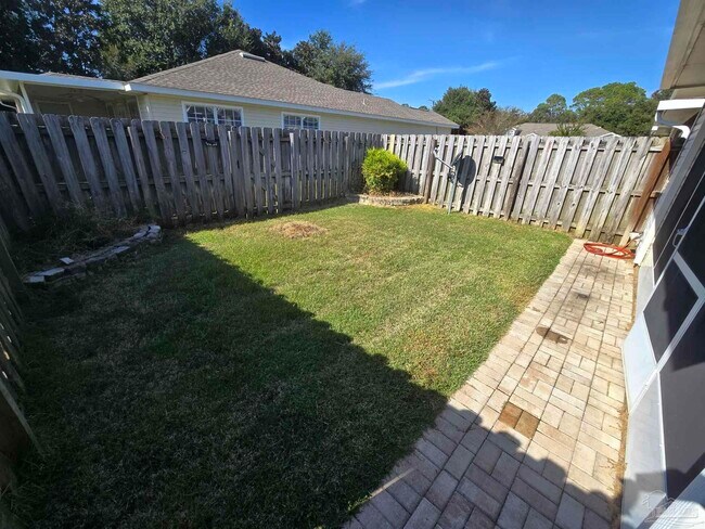 Building Photo - 9783 Cobblebrook Dr