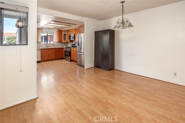 Building Photo - 549 W 220th St