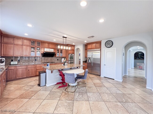 Building Photo - 7868 Arroyo Glen Ct