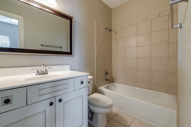 Building Photo - 404 Mercomatic Dr