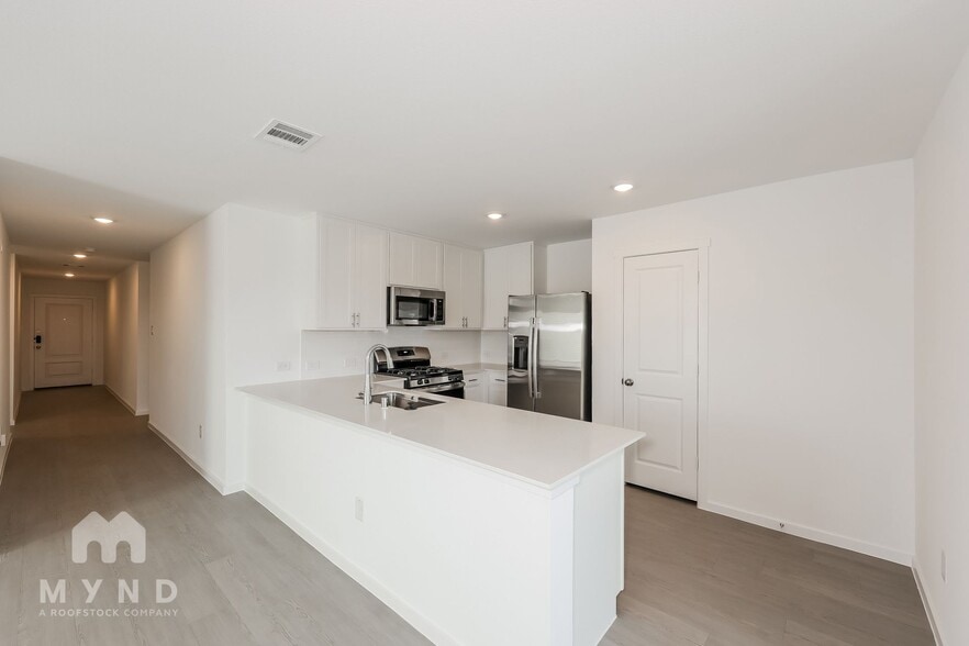 Building Photo - 2769 Mistwood Dr