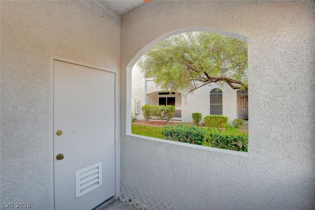 Building Photo - 700 Carnegie St