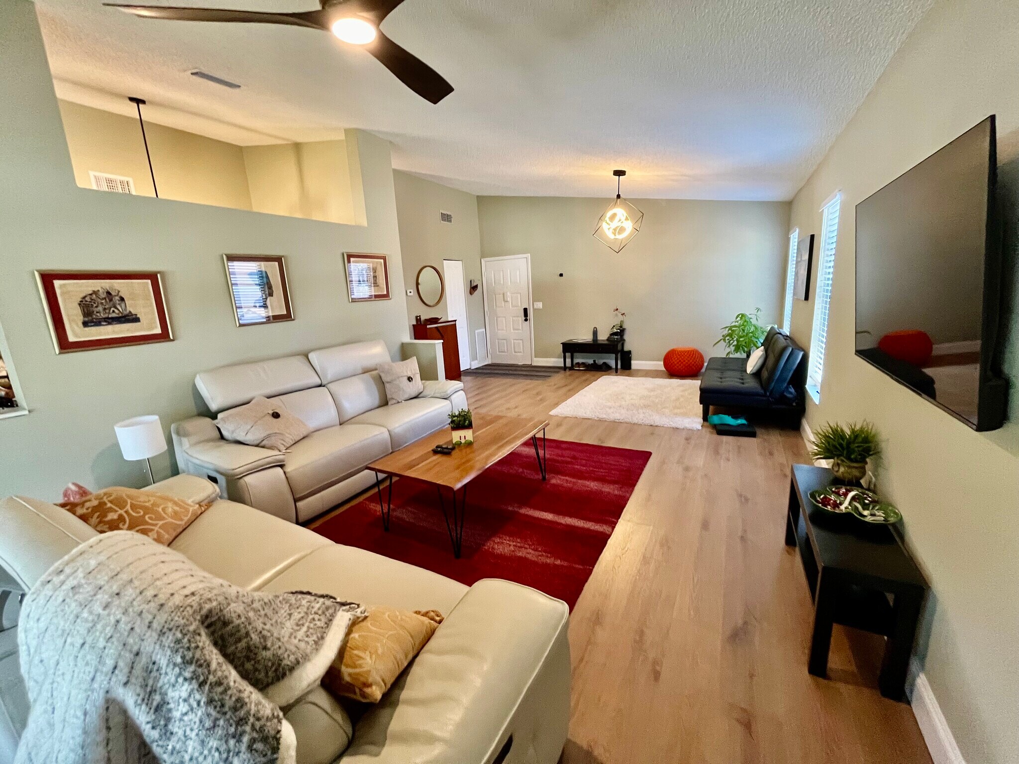 Building Photo - 2840 W Rainbow Cir