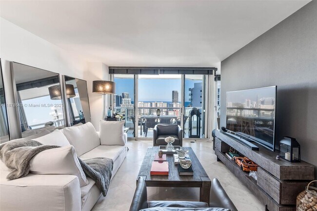 Primary Photo - 21205 Yacht Club Dr