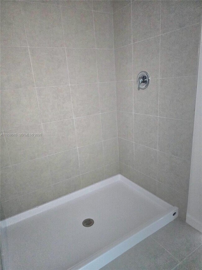 Building Photo - 5917 Sweetwood Dr