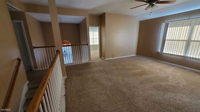 Building Photo - 4 br, 3.5 bath House - 1229 Tralee Lane