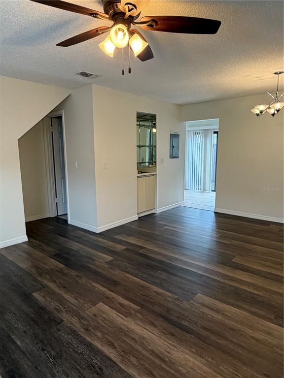 Building Photo - 3315 Amberwood Way