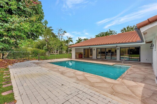 Building Photo - 8360 NW 51st Ct