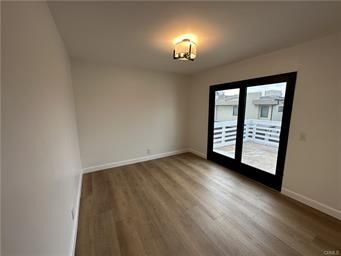 Building Photo - 4112 Seashore Dr