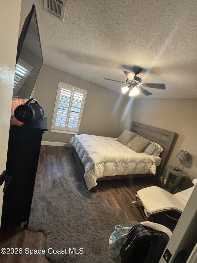 Building Photo - 157 Kristi Dr