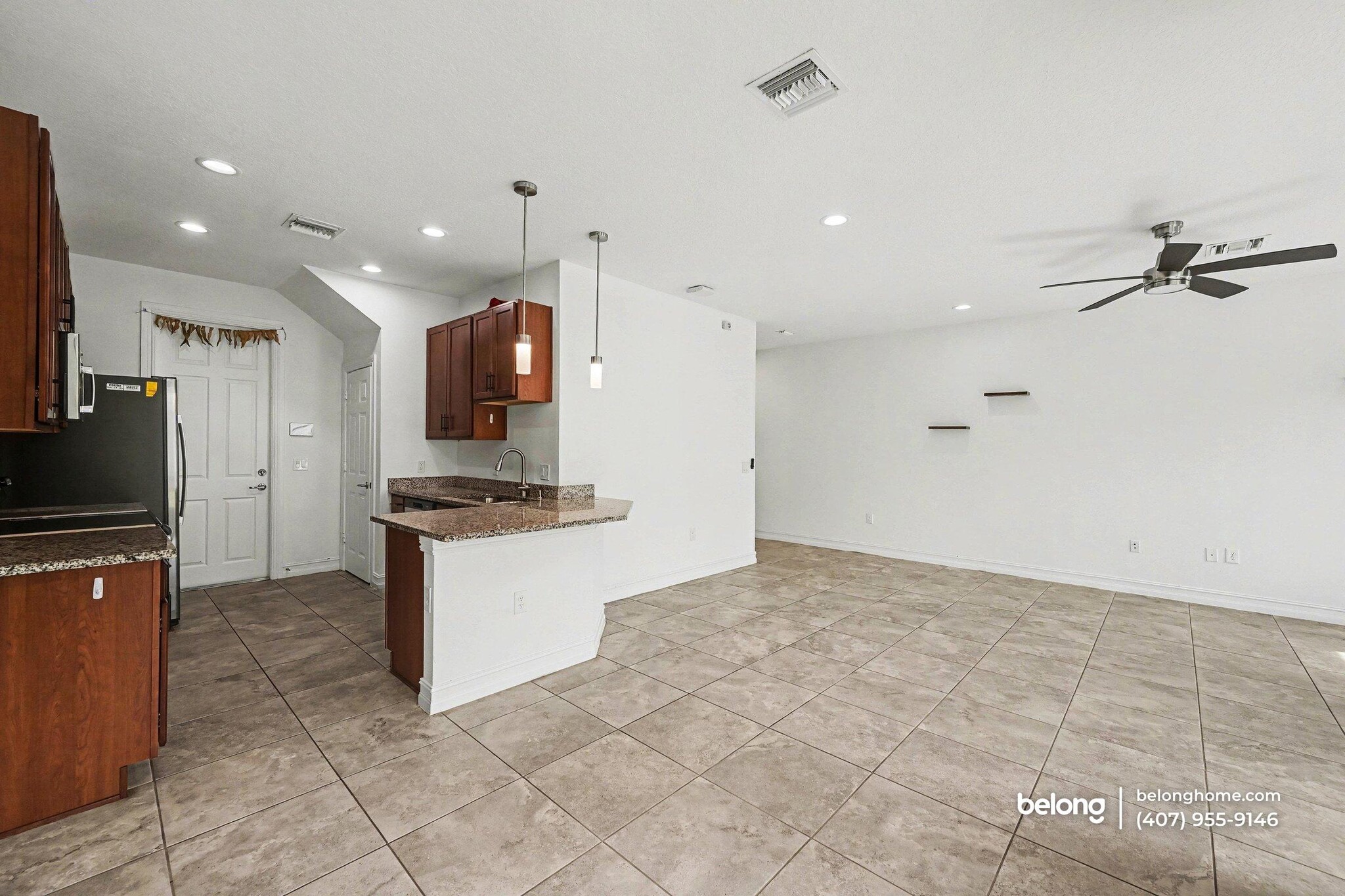 Building Photo - 1455 Isabella Dr