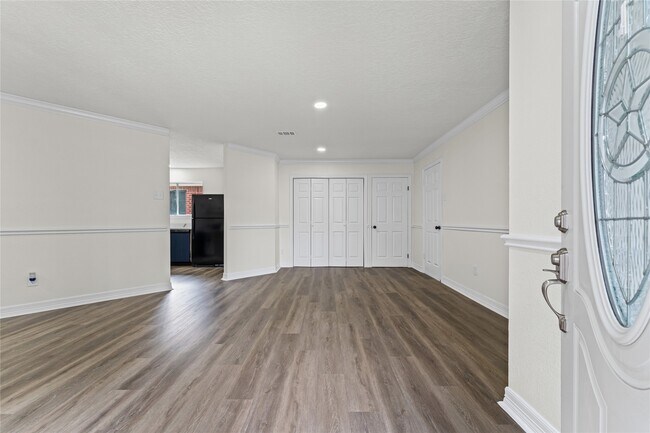 Building Photo - 1506 Leadenhall Cir