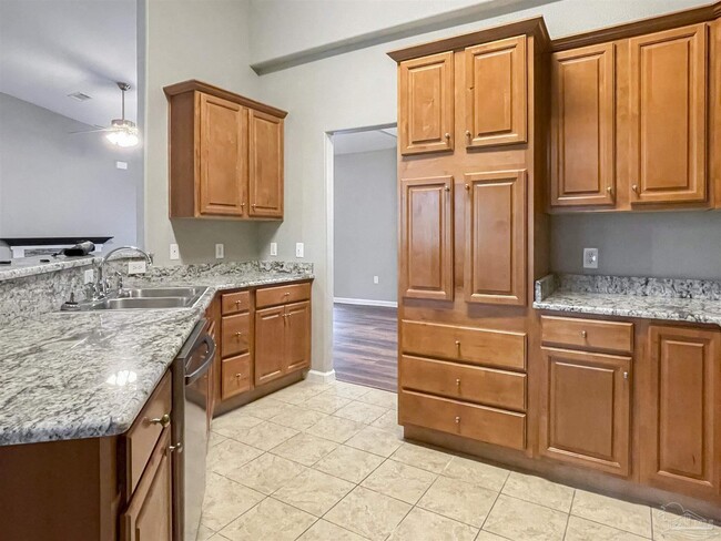 Building Photo - 16601 Egret Cir