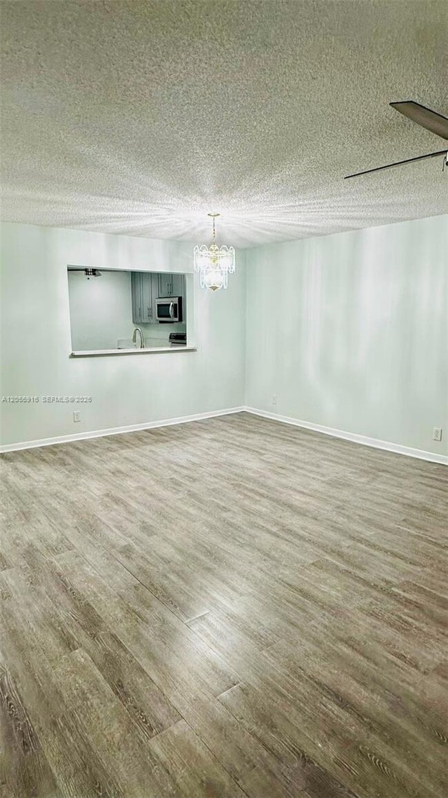 Building Photo - 2091 Coral Ridge Dr