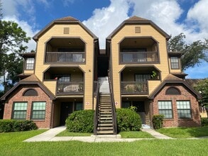 Building Photo - Wonderful 1 Bedroom/1 Bathroom Gated Condo...