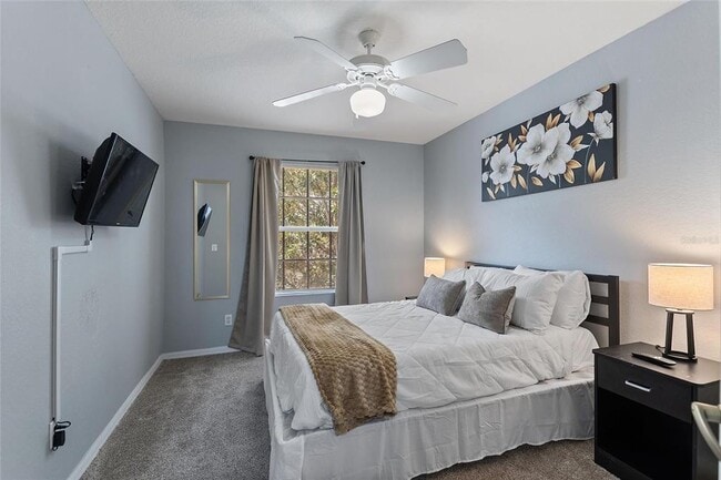 Building Photo - 546 Windsor Pl