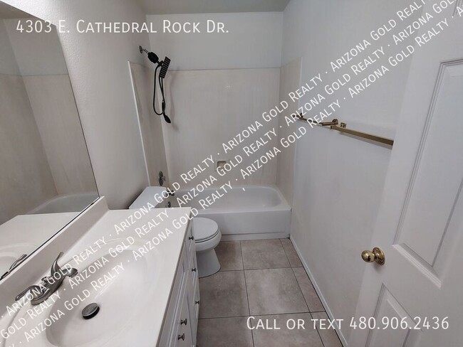 Building Photo - 4303 E Cathedral Rock Dr
