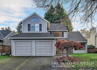 Building Photo - 944 NW Silverado Dr