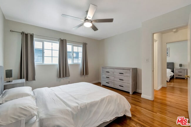 Building Photo - 4035 Inglewood Blvd