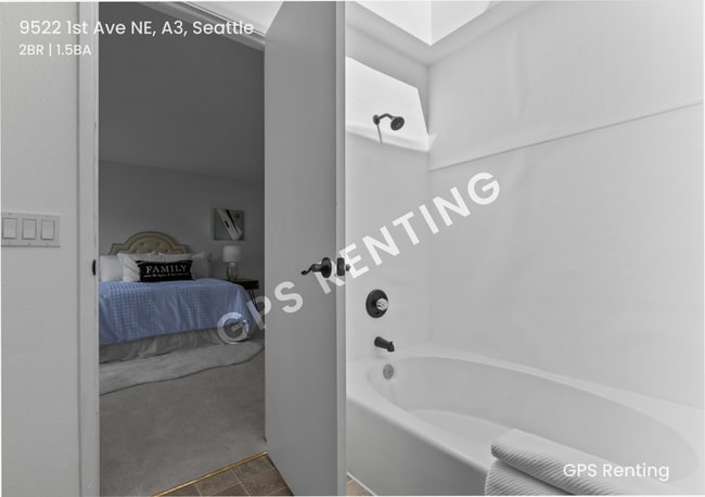 Building Photo - 9522 1st Ave NE