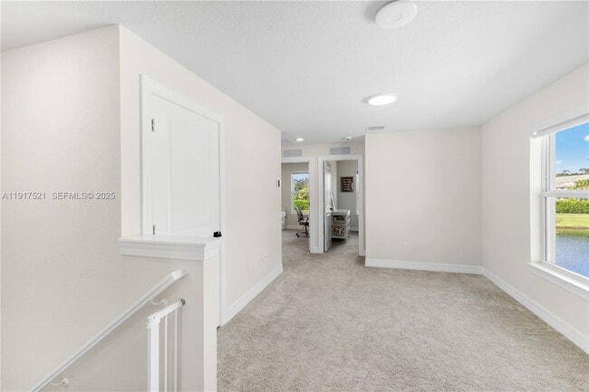 Building Photo - 2917 Olivia Ave