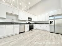 Building Photo - 11933 Goshen Ave, Los Angeles, 90049