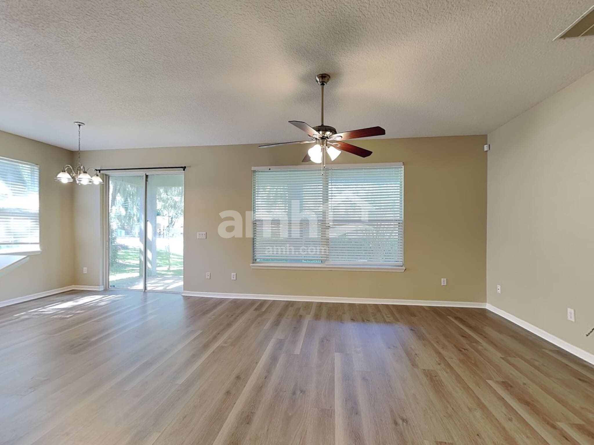 Building Photo - 508 Azalea Bloom Dr