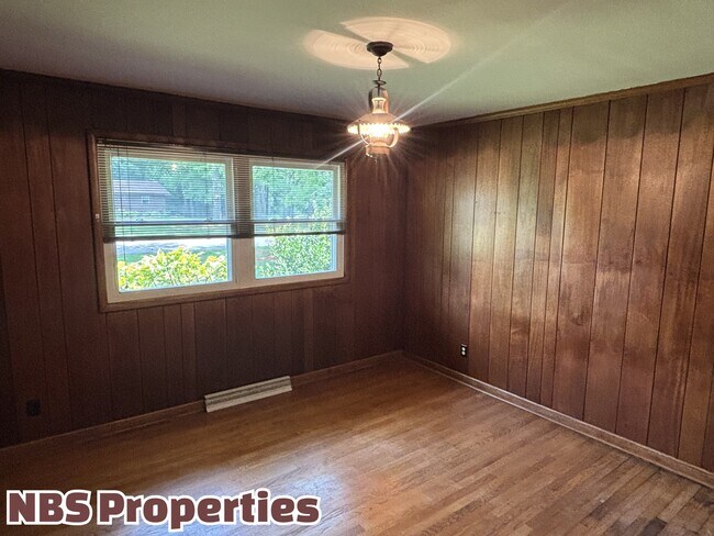 Building Photo - 6919 Haverhill Dr NW