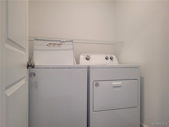 Building Photo - 5665 Cypress Ave