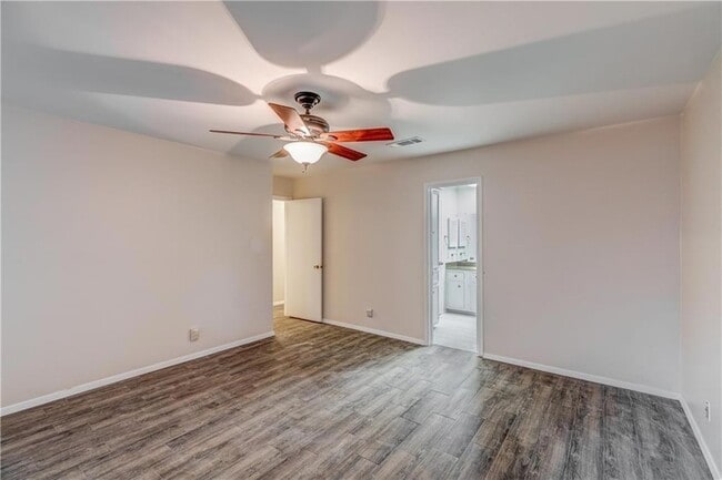 Building Photo - 12118 Black Angus Dr