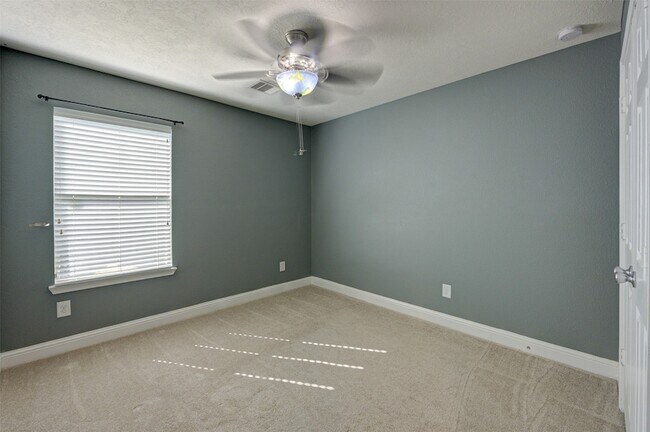 Building Photo - 16011 Heights Harvest Ln