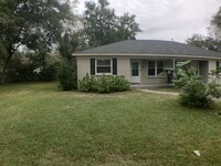 Building Photo - 2 Bedroom, 1 Bath Home in Riverland Terrace of James Island
