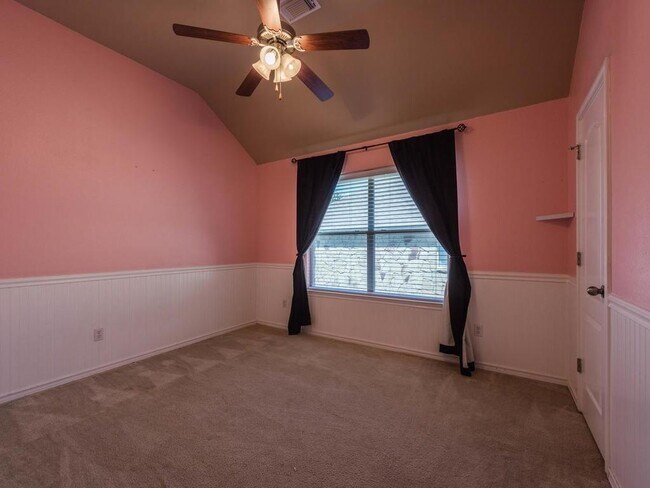 Building Photo - 1007 Savanna Ln