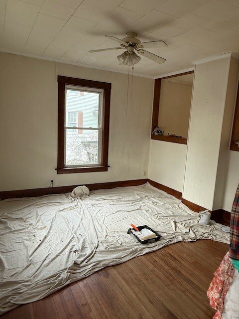 Living room - 207 Peach St