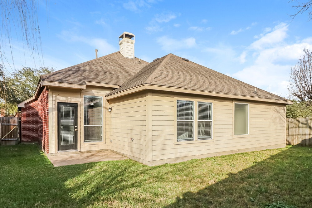 Building Photo - 17223 Verdant Willow Way